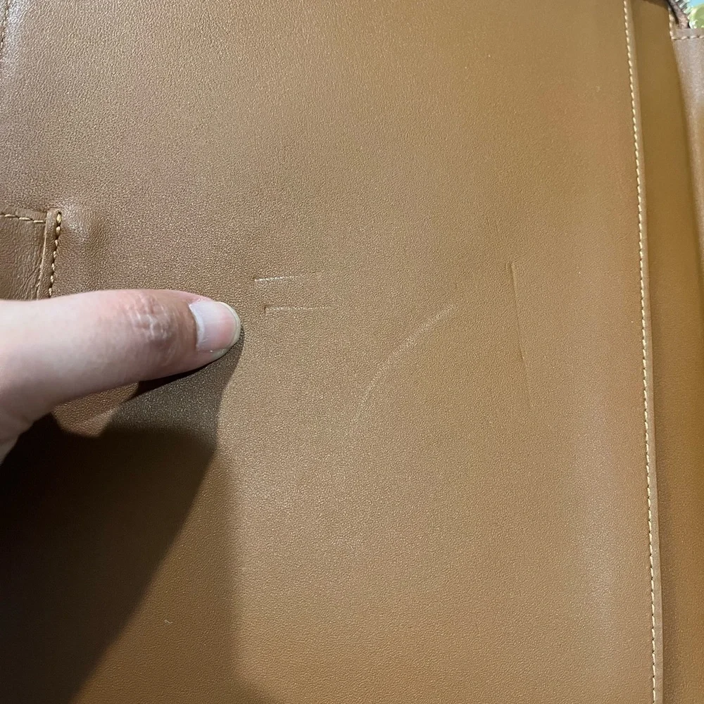 MCM COGNAC ORGANIZER - Picture 6 of 13